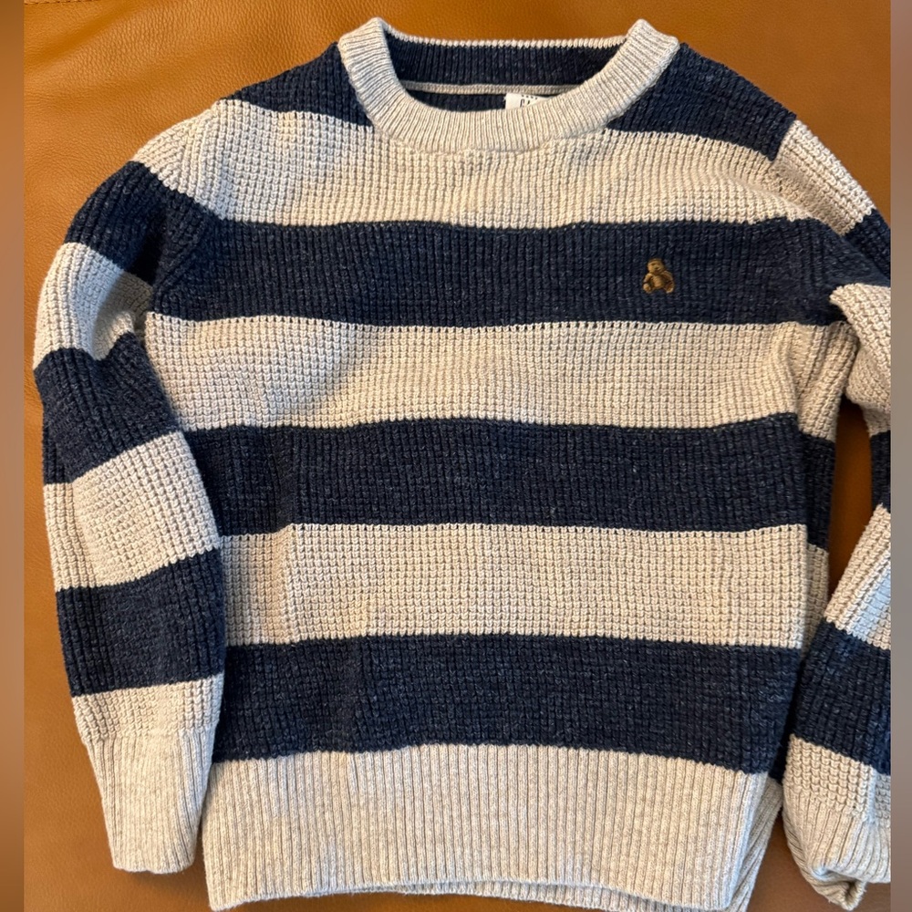 Boys gap sweater size 5